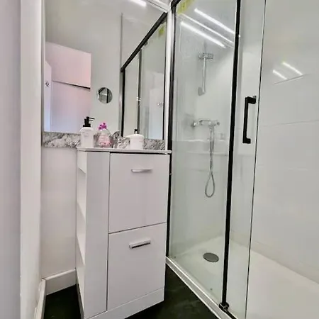 Excellent T2 - Superbe Vue Et Proche Rocade Appartement *