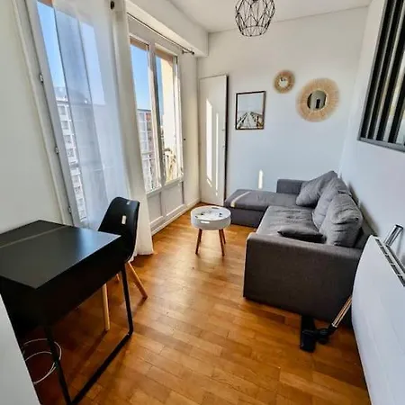 Excellent T2 - Superbe Vue Et Proche Rocade Lägenhet
